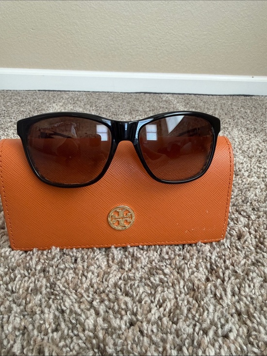 Tory Burch Other - Tory Burch Black Frame Brown Lens Sunglasses with Orange Case
